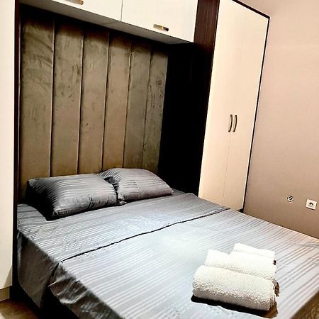 Top Apartment Pristina Exterior foto